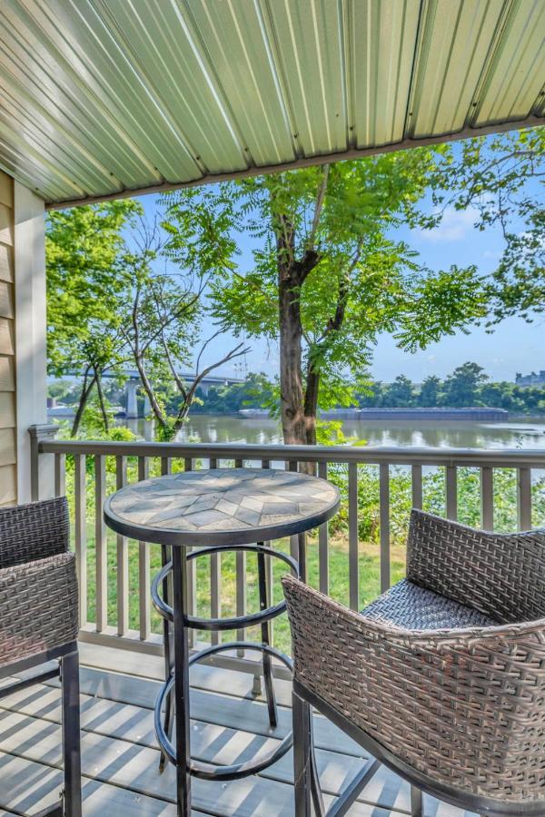 Nash Star Private Condo - 2Bed, 2Bath, Sleep 6, 25 Min Walk To Broadway And All Nashville Attractions, Pool, Gym Buitenkant foto