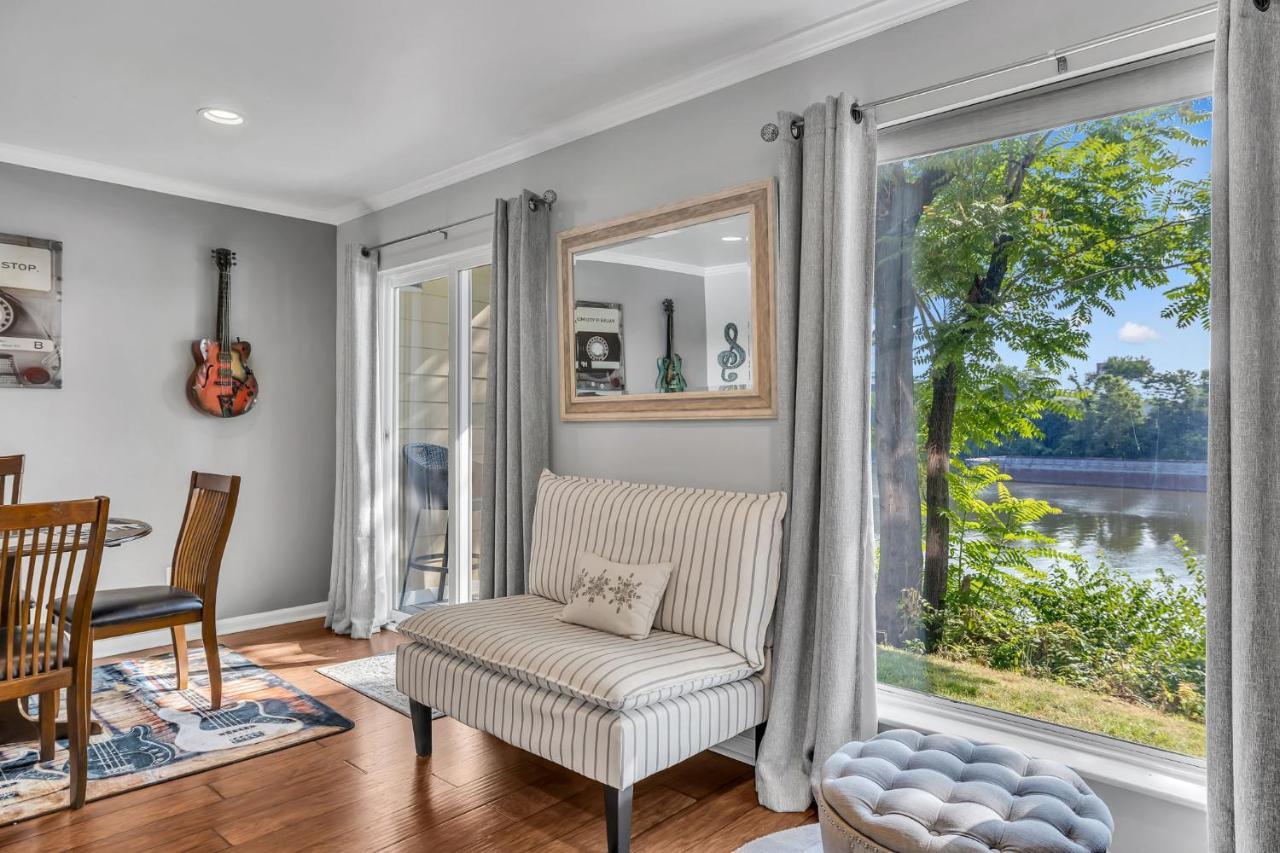Nash Star Private Condo - 2Bed, 2Bath, Sleep 6, 25 Min Walk To Broadway And All Nashville Attractions, Pool, Gym Buitenkant foto
