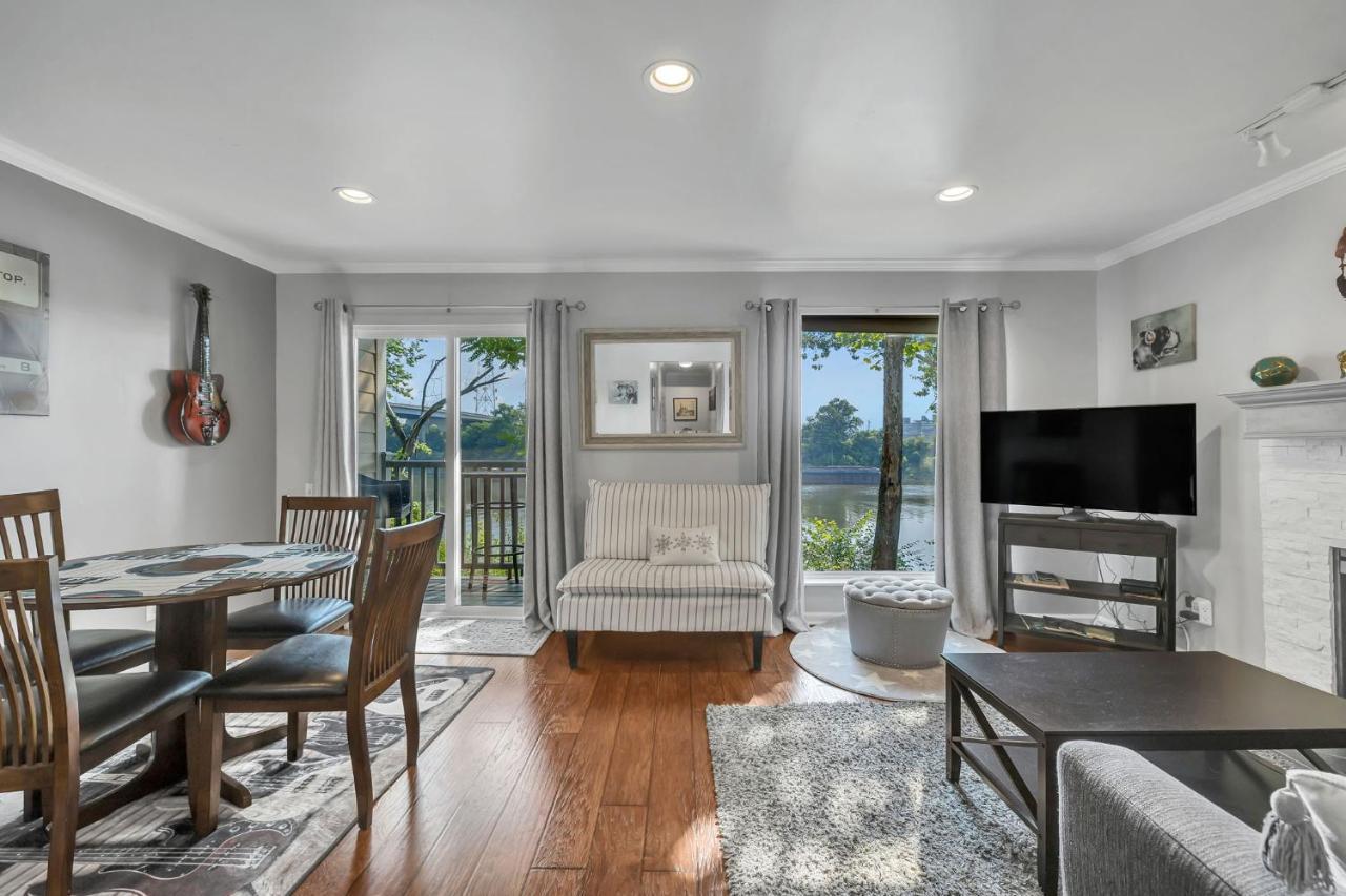 Nash Star Private Condo - 2Bed, 2Bath, Sleep 6, 25 Min Walk To Broadway And All Nashville Attractions, Pool, Gym Buitenkant foto