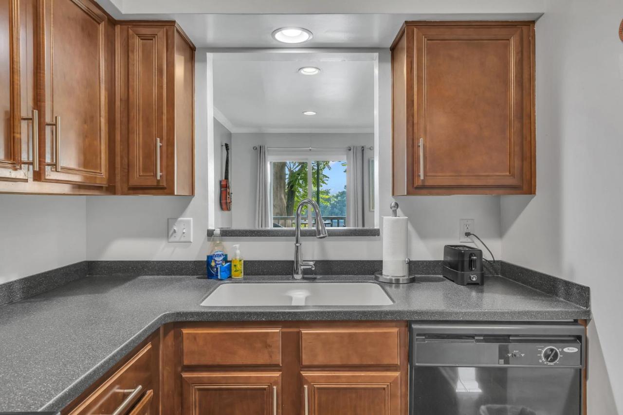 Nash Star Private Condo - 2Bed, 2Bath, Sleep 6, 25 Min Walk To Broadway And All Nashville Attractions, Pool, Gym Buitenkant foto